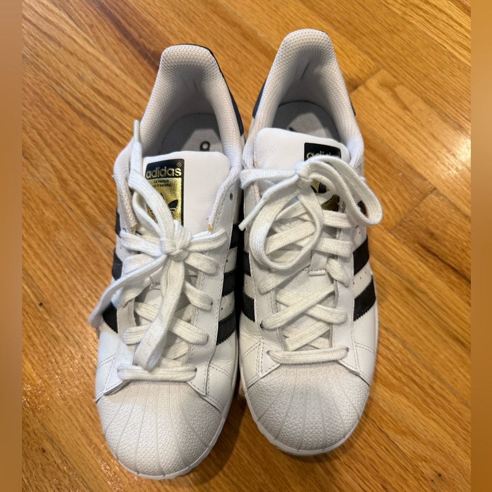 Adidas Superstar shell toe Woman’s Sneaker